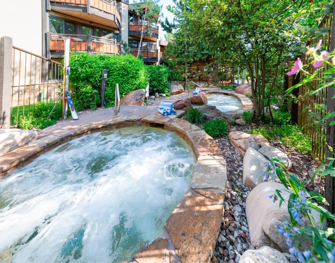 Laurelwood Condominiums 202 Сноумас Вилидж Екстериор снимка