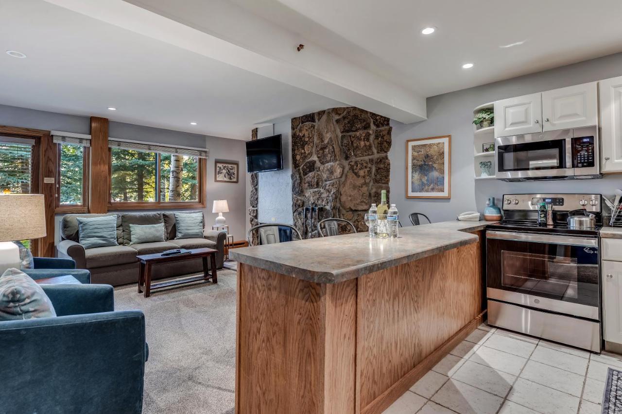Laurelwood Condominiums 202 Сноумас Вилидж Екстериор снимка