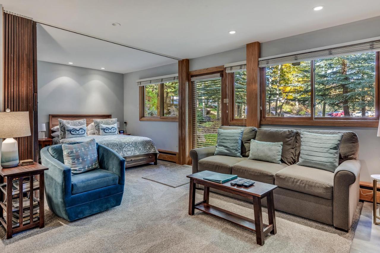 Laurelwood Condominiums 202 Сноумас Вилидж Екстериор снимка